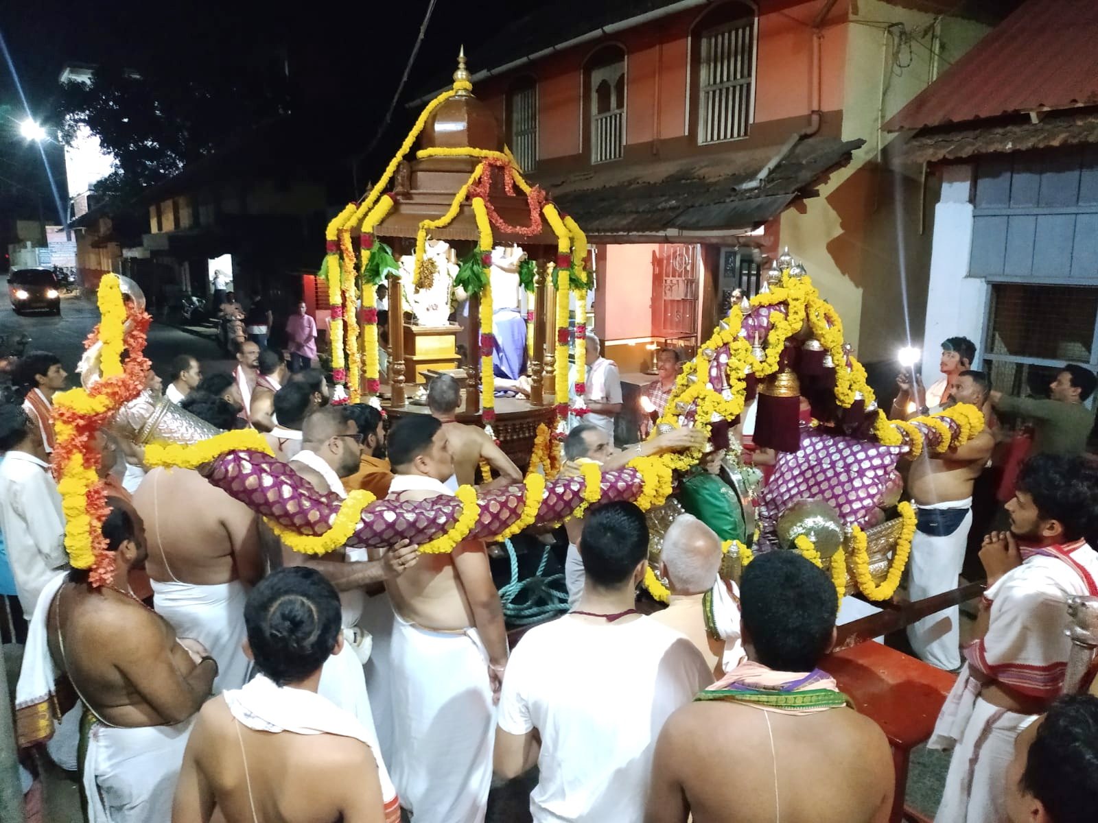 ಉಡುಪಿ ಶ್ರೀ ಲಕ್ಷ್ಮೀ ವೆಂಕಟೇಶ ದೇವಸ್ಥಾನ ದಲ್ಲಿ  ಶ್ರೀ ರಾಮನವಮಿ ಪ್ರಯುಕ್ತ ಉತ್ಸವ